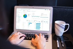 Métricas essenciais para medir sua visibilidade em IAs